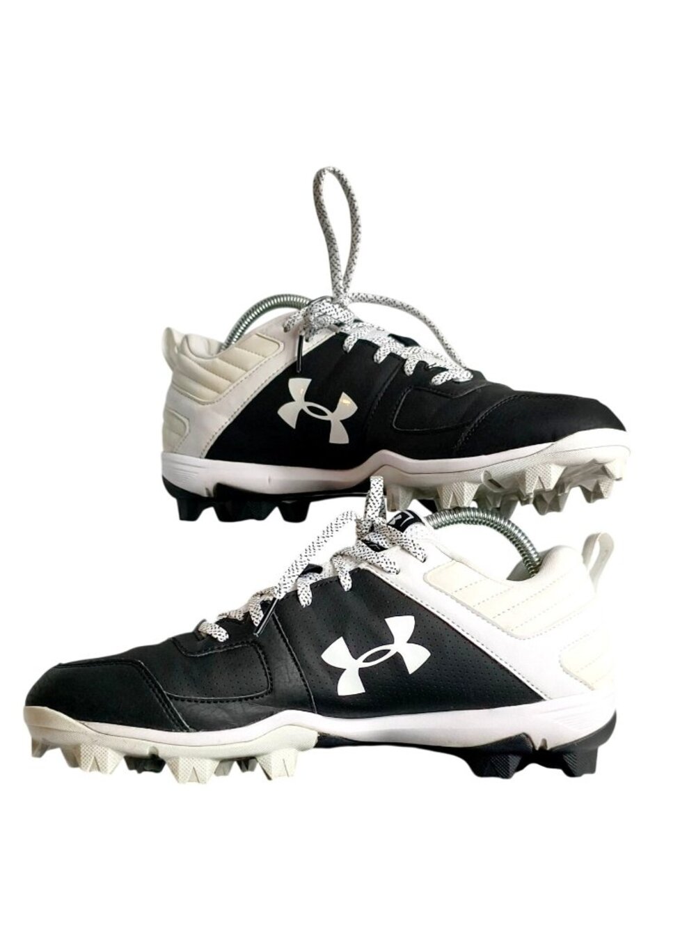 Under Armour Mens 9 Baseball Cleats Leadoff Low RM Black White Molded Studs